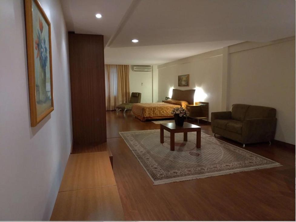 ברבסנה Master Plaza Hotel מראה חיצוני תמונה
