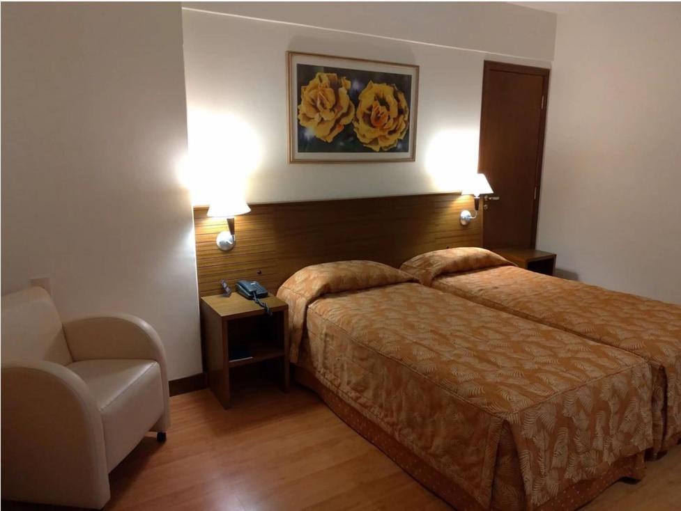 ברבסנה Master Plaza Hotel מראה חיצוני תמונה