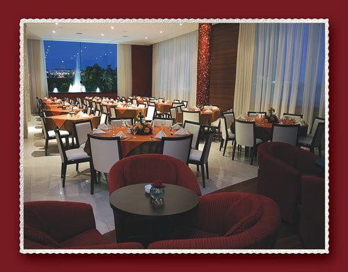 ברבסנה Master Plaza Hotel מראה חיצוני תמונה