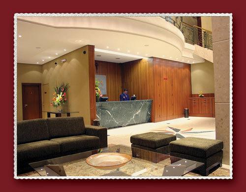 ברבסנה Master Plaza Hotel מראה חיצוני תמונה